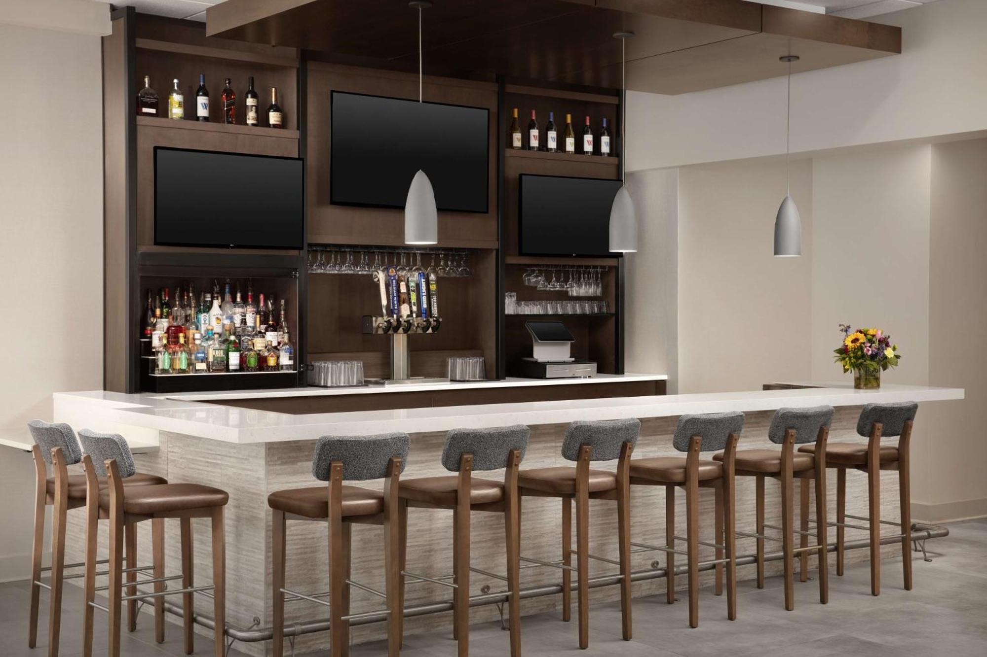 Hilton Garden Inn Philadelphia-Форт Вашингтон Екстериор снимка