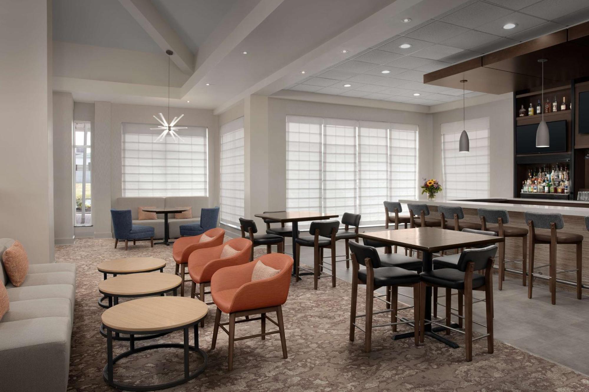 Hilton Garden Inn Philadelphia-Форт Вашингтон Екстериор снимка