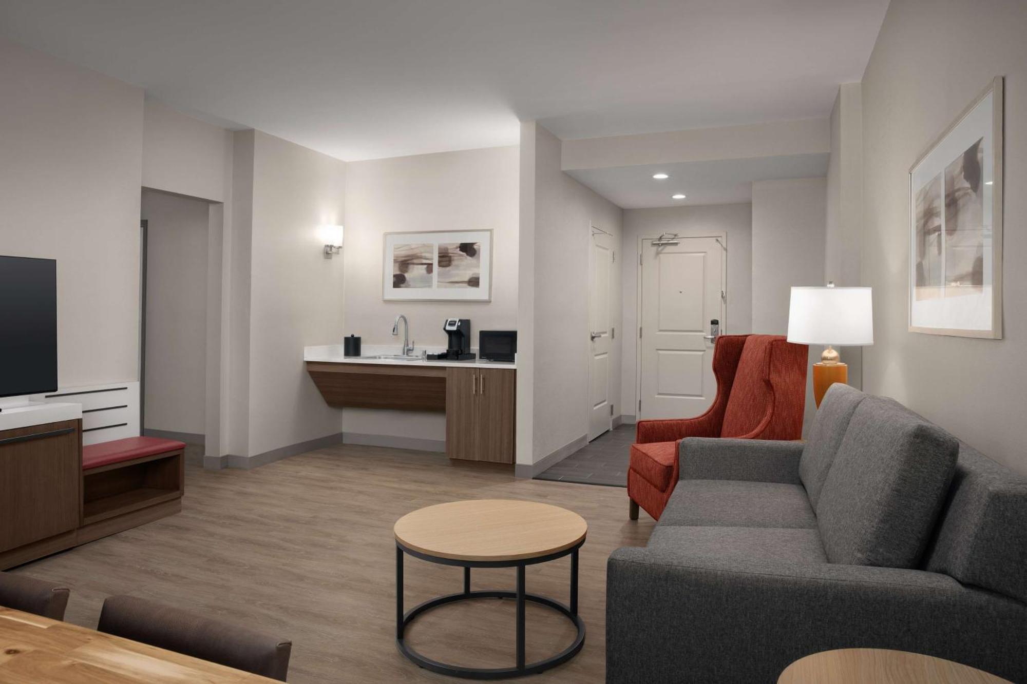 Hilton Garden Inn Philadelphia-Форт Вашингтон Екстериор снимка